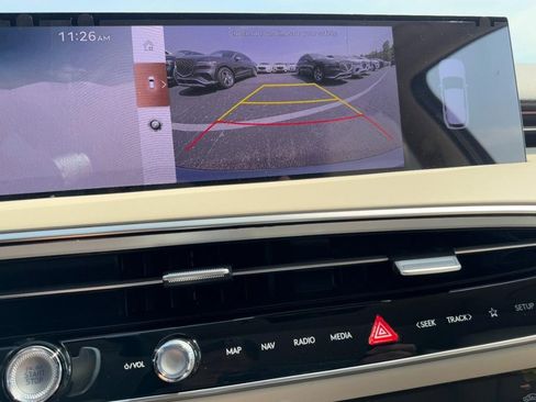 New 2026 Genesis GV70 2.5T Select image 18