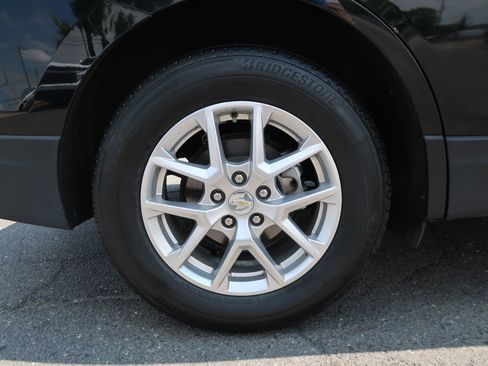 Used 2023 Chevrolet Equinox LS w/ LS Convenience Package FWD image 45