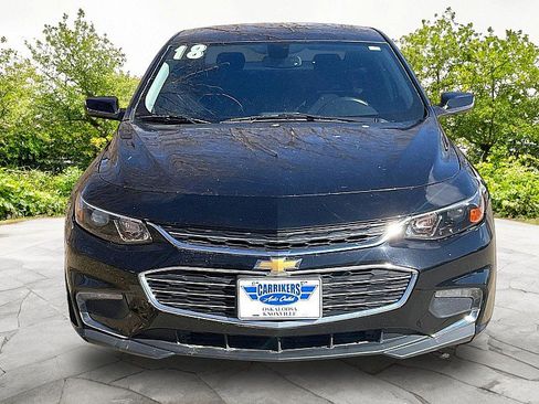 Used 2018 Chevrolet Malibu LT image 2