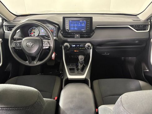 Used 2022 Toyota RAV4 LE w/ Carpet Mat Package (TMS) FWD image 30