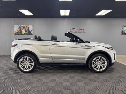 Used 2018 Land Rover Range Rover Evoque SE Dynamic image 25