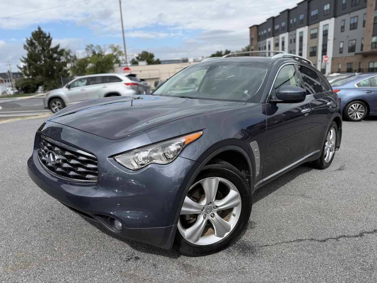 Used 2011 INFINITI FX35 AWD w/ Premium Pkg image 3