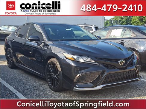 Used 2021 Toyota Camry XSE w/ Navigation Package FWD image 1