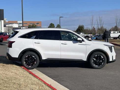 New 2026 Kia Sorento S image 5