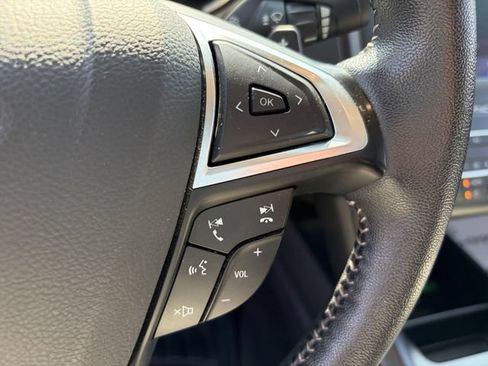 Used 2019 Ford Fusion SE w/ Equipment Group 151A FWD image 27