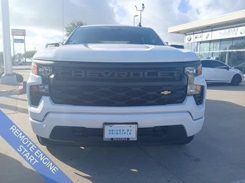 Used 2025 Chevrolet Silverado 1500 Custom RWD image 2