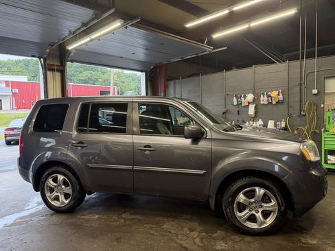 Used 2015 Honda Pilot EX image 4
