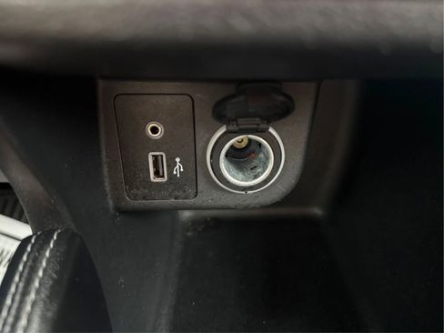 Used 2020 Nissan Kicks SR FWD image 36