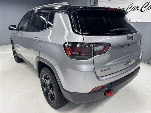 Used 2023 Jeep Compass Trailhawk w/ Trailhawk Elite Group AWD/4WD image 4