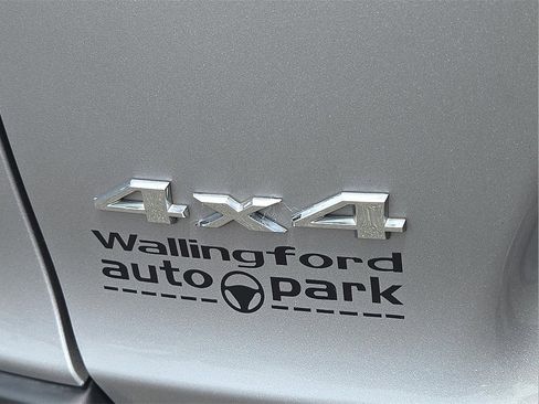 Used 2020 Jeep Cherokee Latitude Plus image 30