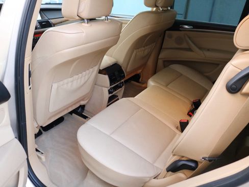 Used 2013 BMW X5 xDrive35i w/ Convenience Pkg image 12