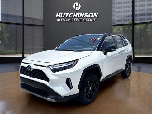 Used 2022 Toyota RAV4 XSE image 3
