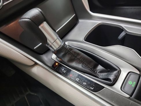 Used 2019 Honda Accord LX image 26