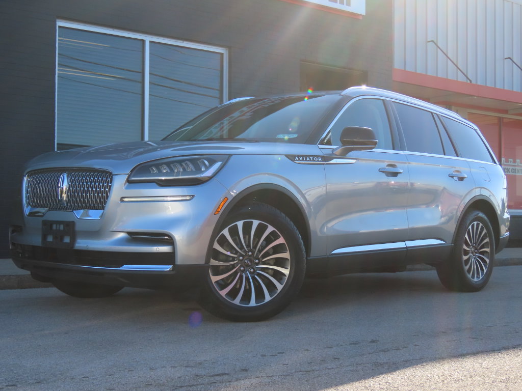Used 2023 Lincoln Aviator AWD w/ Premium Package image 8