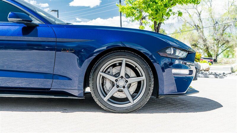 Used 2018 Ford Mustang GT Premium RWD image 9