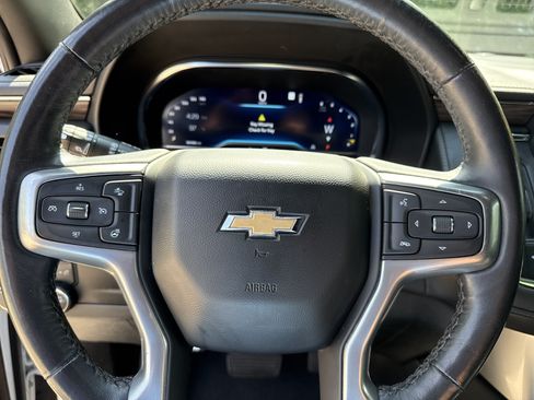 Used 2022 Chevrolet Tahoe LT w/ Luxury Package RWD image 24