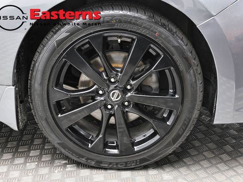 Used 2018 Nissan Altima 2.5 SR w/ SR Midnight Edition image 31