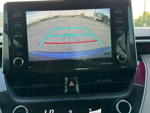 Used 2021 Toyota Corolla LE image 25