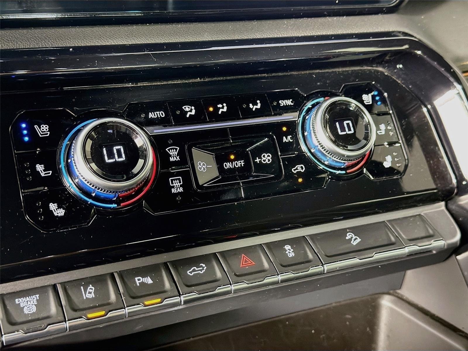 Certified 2024 GMC Sierra 2500 AT4 w/ Max Trailering Package AWD/4WD image 17