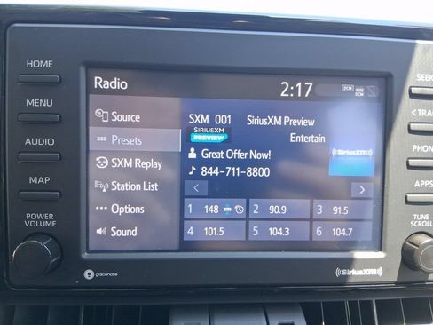 Used 2022 Toyota RAV4 XLE Premium AWD/4WD image 17