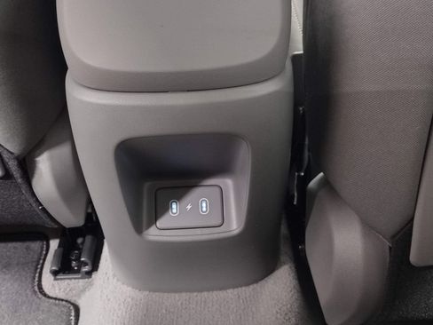 Used 2025 Hyundai Elantra Sport FWD image 29