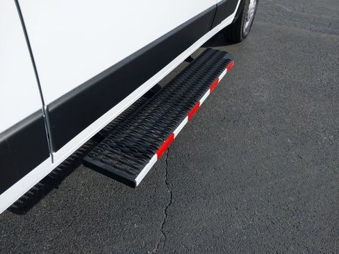 Used 2025 RAM ProMaster 2500 w/ Convenience Group image 24