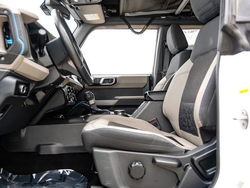 Used 2023 Ford Bronco Wildtrak AWD/4WD image 4