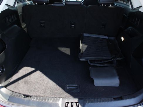 Used 2021 Ford Edge SEL w/ Convenience Package image 8