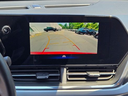Certified 2025 Chevrolet Trax LT w/ LT Convenience Package FWD image 25