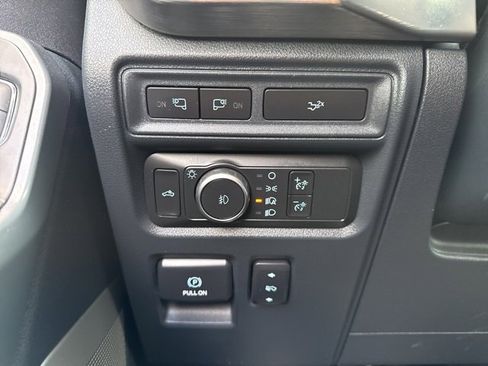 Used 2022 Ford F150 Lariat w/ Equipment Group 502A High image 14