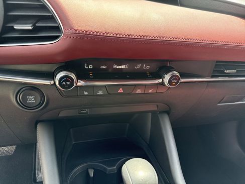 Used 2021 MAZDA MAZDA3 s AWD/4WD image 28