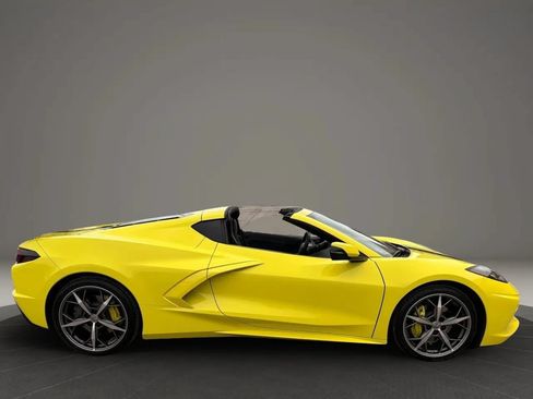 Used 2023 Chevrolet Corvette Stingray Coupe w/ Battery Protection Package RWD image 4