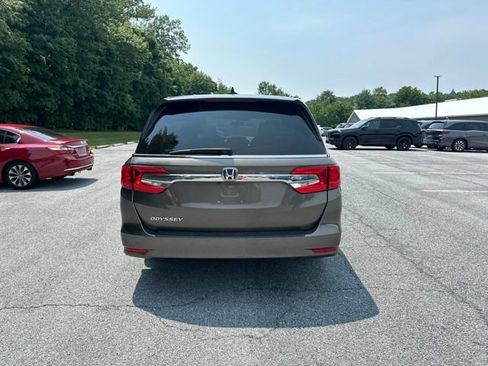 Used 2018 Honda Odyssey EX image 6