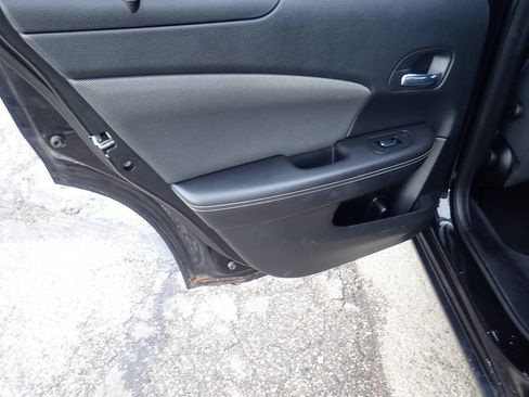 Used 2013 Dodge Avenger SE image 13