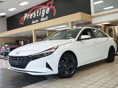 Used 2021 Hyundai Elantra SEL w/ Convenience Package FWD image 19