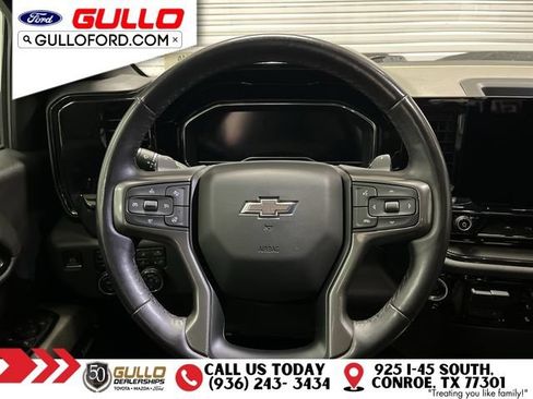 Used 2023 Chevrolet Silverado 1500 ZR2 w/ Technology Package AWD/4WD image 12