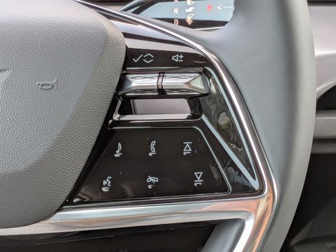 New 2027 Cadillac Vistiq Sport AWD/4WD image 27