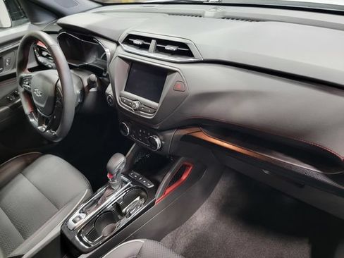 Used 2023 Chevrolet TrailBlazer RS AWD/4WD image 17