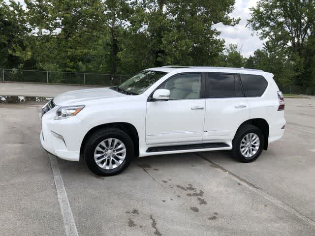 Used 2018 Lexus GX 460 Premium w/ Premium Package AWD/4WD image 3