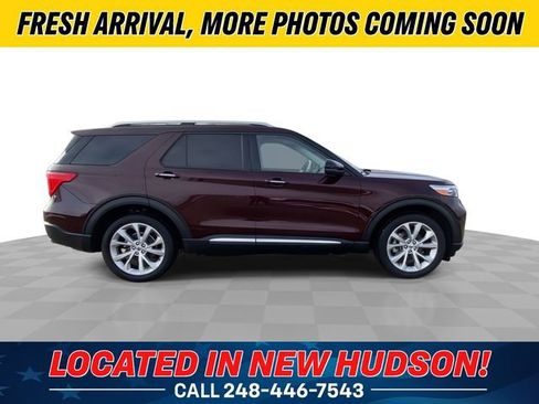 Used 2022 Ford Explorer Platinum w/ Equipment Group 601A image 3