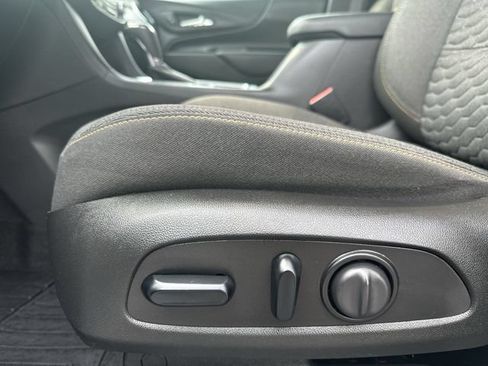 Certified 2021 Chevrolet Equinox LT AWD/4WD image 17