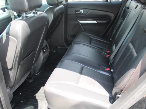 Used 2013 Ford Edge SEL FWD image 10