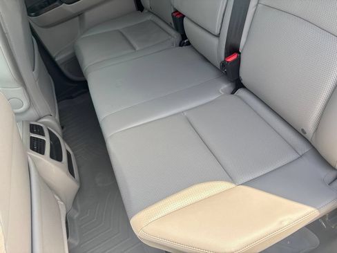 Used 2017 Honda Ridgeline RTL-T image 38