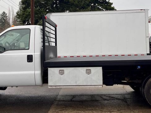 Used 2014 Ford F550 2WD Regular Cab Super Duty image 7