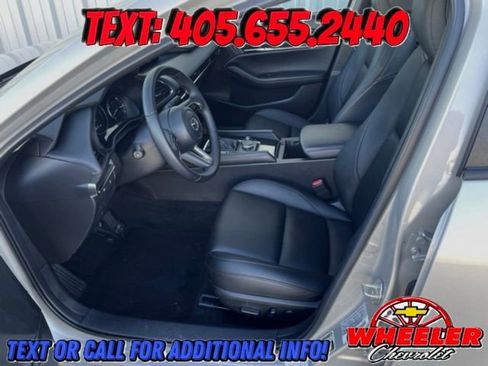 Used 2025 MAZDA MAZDA3 s image 24