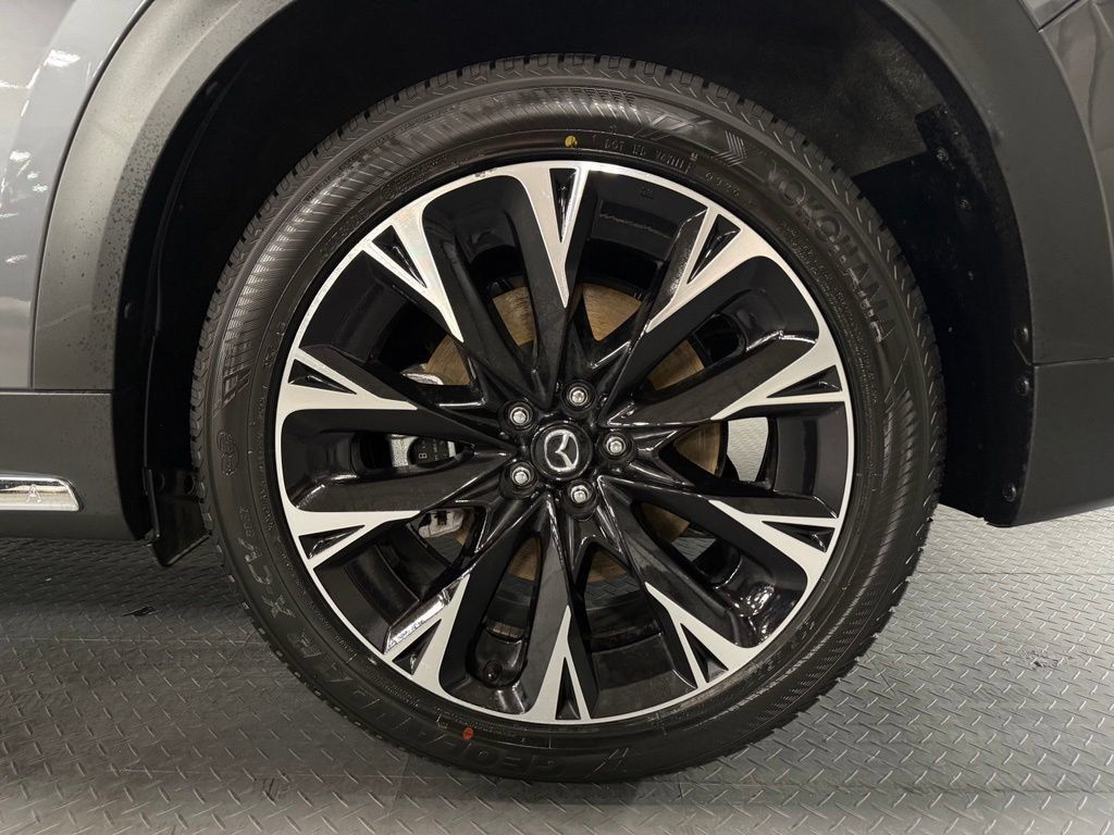 Used 2024 MAZDA CX-90 Plug-In Hybrid w/ Premium Plus AWD/4WD image 7