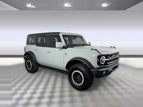 Used 2023 Ford Bronco Outer Banks w/ Sasquatch Package AWD/4WD image 7