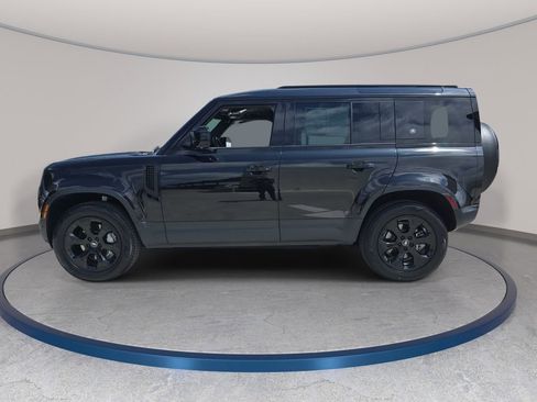 Used 2024 Land Rover Defender 110 S AWD/4WD image 8