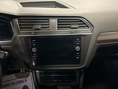 Used 2022 Volkswagen Tiguan SEL R-Line image 18