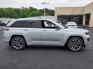 Used 2023 Jeep Grand Cherokee Overland w/ Advanced Protech Group III AWD/4WD video 2